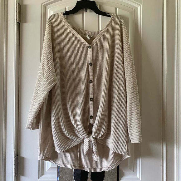 Cato Tops - Cato Tie Top